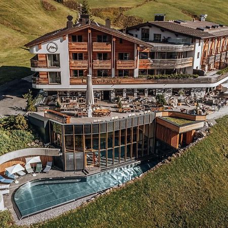 Hotel Goldener Berg Lech Extérieur photo