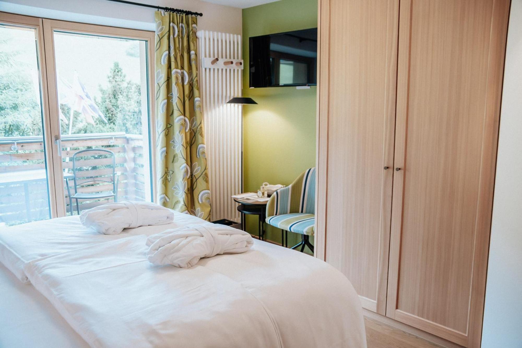 Hotel Goldener Berg Lech Extérieur photo