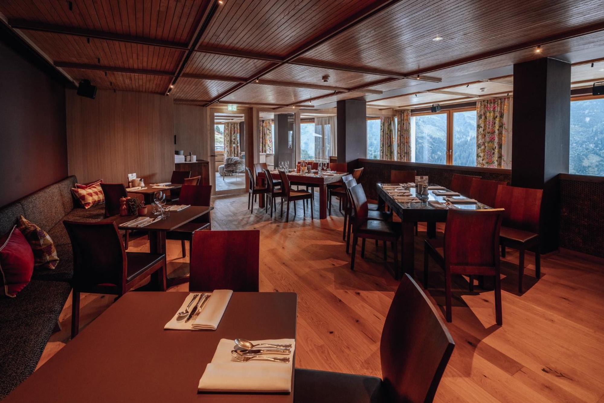 Hotel Goldener Berg Lech Extérieur photo